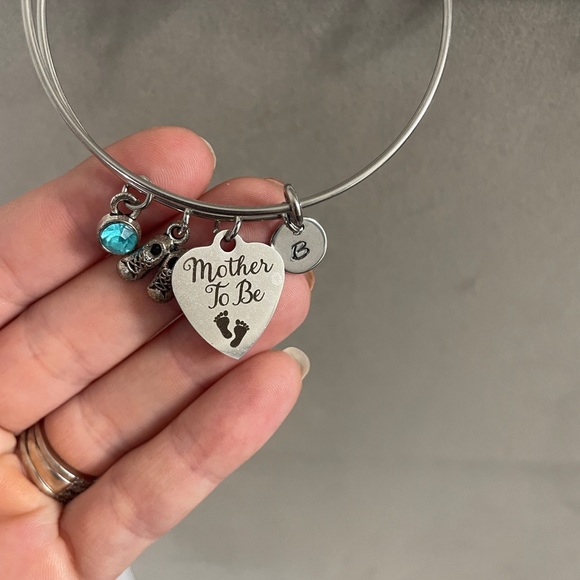 Mother to be bracelet - Picture 2 of 3